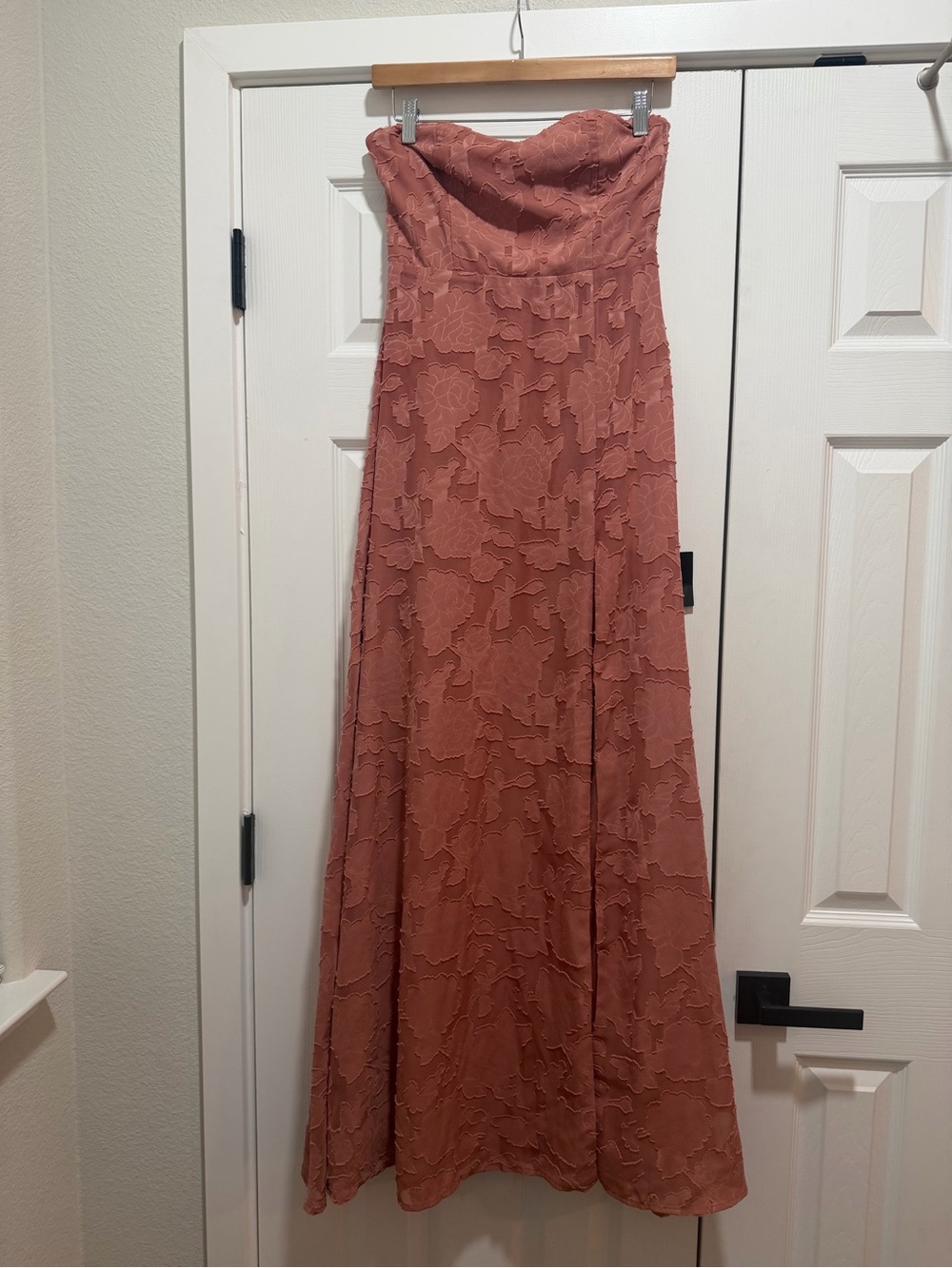 NWT Lulus Garden of Romance Rusty Rose Burnout Maxi Dress Small
